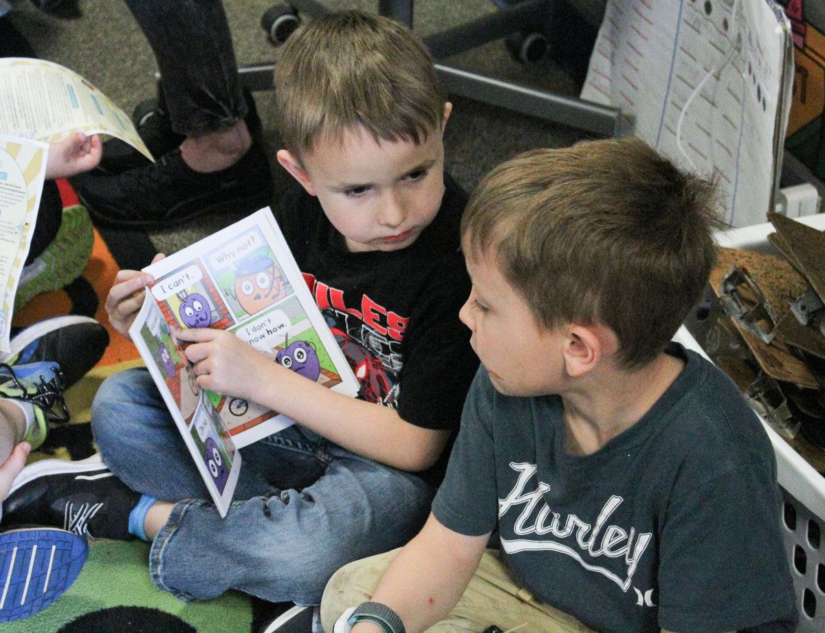 LibertyEdFdn's tweet image. Our final Zoom with author & @LIBERTYSCHOOLS
alum Tim McCanna ('90)! 📚 Manor Hill even had a surprise visit from his mom, Sue Ann Wright!
We gifted brand-new books to 700 kindergarteners—help us keep it going! Donate just $5/month: bit.ly/4jCtnV9 #ShineBrightLPS
