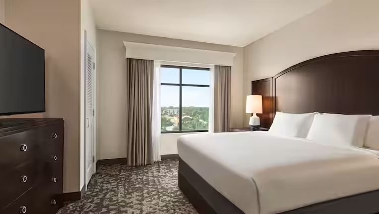 Embassy Suites Lake Buena Vista South tweet media