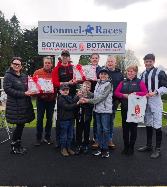 ClonmelRaces (@clonmelr) on Twitter photo Happy group after You Make Me Smile won the Botanica International Mares Handicap Hurdle <a href="/ClonmelR/">ClonmelRaces</a> this evening Happy group after You Make Me Smile won the Botanica International Mares Handicap Hurdle <a href="/ClonmelR/">ClonmelRaces</a> this evening