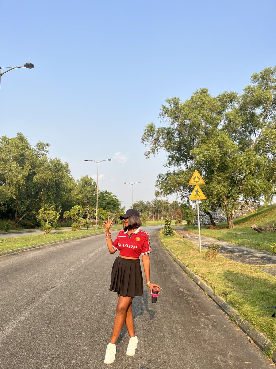 Am I following you?

No Manchester United account should have less than 1k followers 

Comment your handles let’s follow each other 🥳🥳❤️