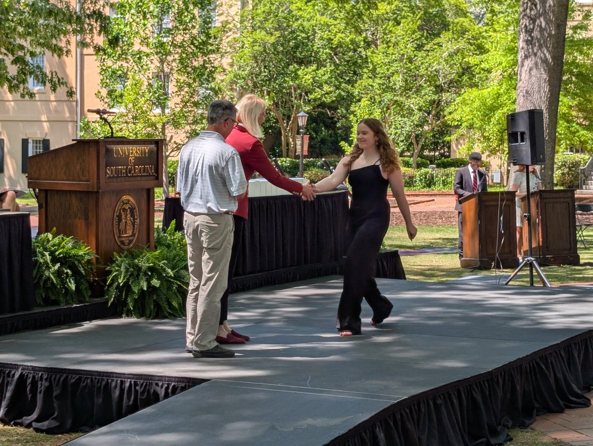 uofsccosw's tweet photo. What a day on the #Horseshoe! We're delighted to celebrate our talented #COSW #BSW award winners at @UofSC's annual awards ceremony. Congratulations to Anna Mobley, Autumn Horner and Brooke Higgins on their achievements! π#SocialWorkChangeMakers https://t.co/jYrIn3G8MC