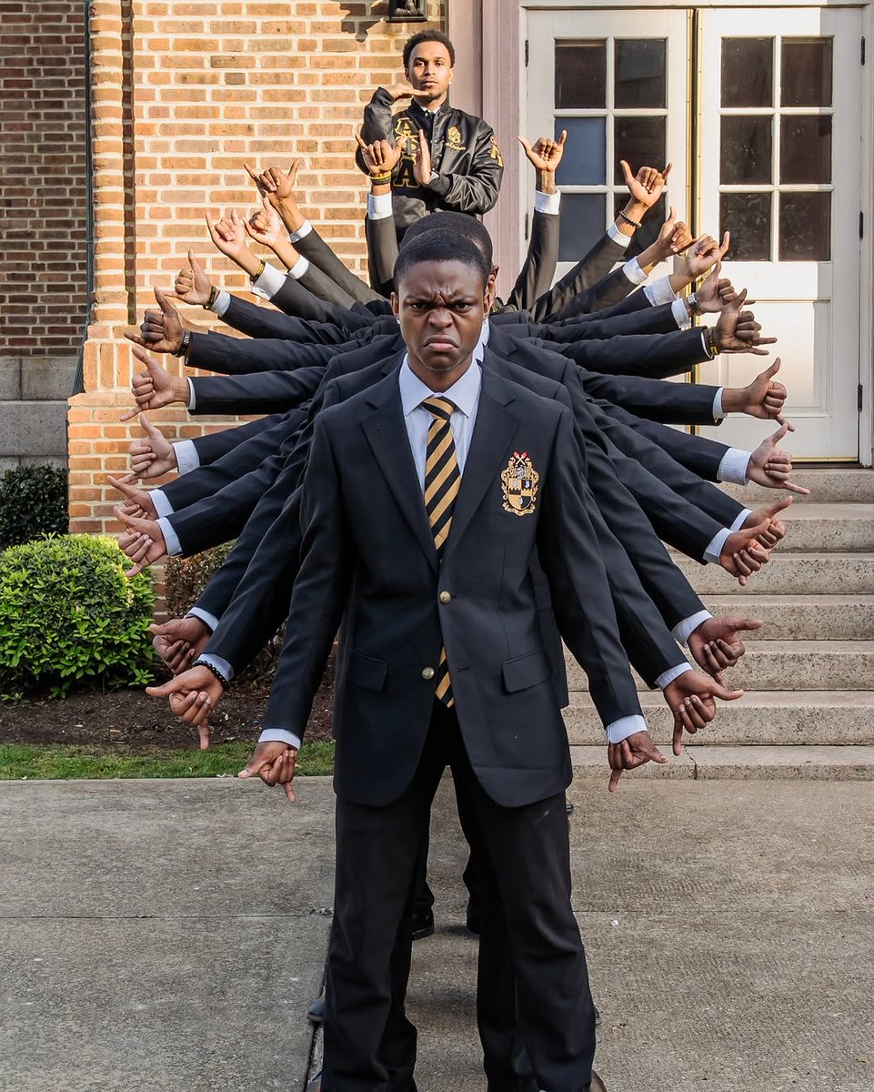 HBCUBuzz's tweet image. 🔥 Shoutout to the Spring ‘25 initiates of the Gamma Iota Chapter of Alpha Phi Alpha Fraternity, Inc. 🦍🧊  #AlphaPhiAlpha #HamptonUniversity #DivineNine #HBCUPride #HBCUBuzz #HBCU 📸: @ej.shotit @hamptonualphas