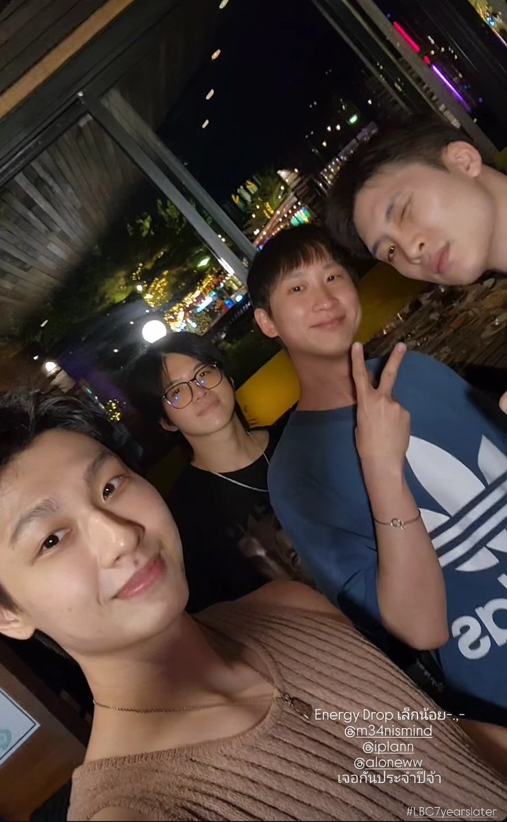 ThaimazingMNL's tweet photo. LOOK: The cast of Love By Chance had a reunion.

#LBC7yearslater #LoveByChance #cooheart #PerthTanapon #planrathavit #MeanPhiravich #gunnapat #syacht #sammysammauy
📸 yacht_patsit (X), cooheart, gunnapatn (IG) https://t.co/E2nPPuzP6O