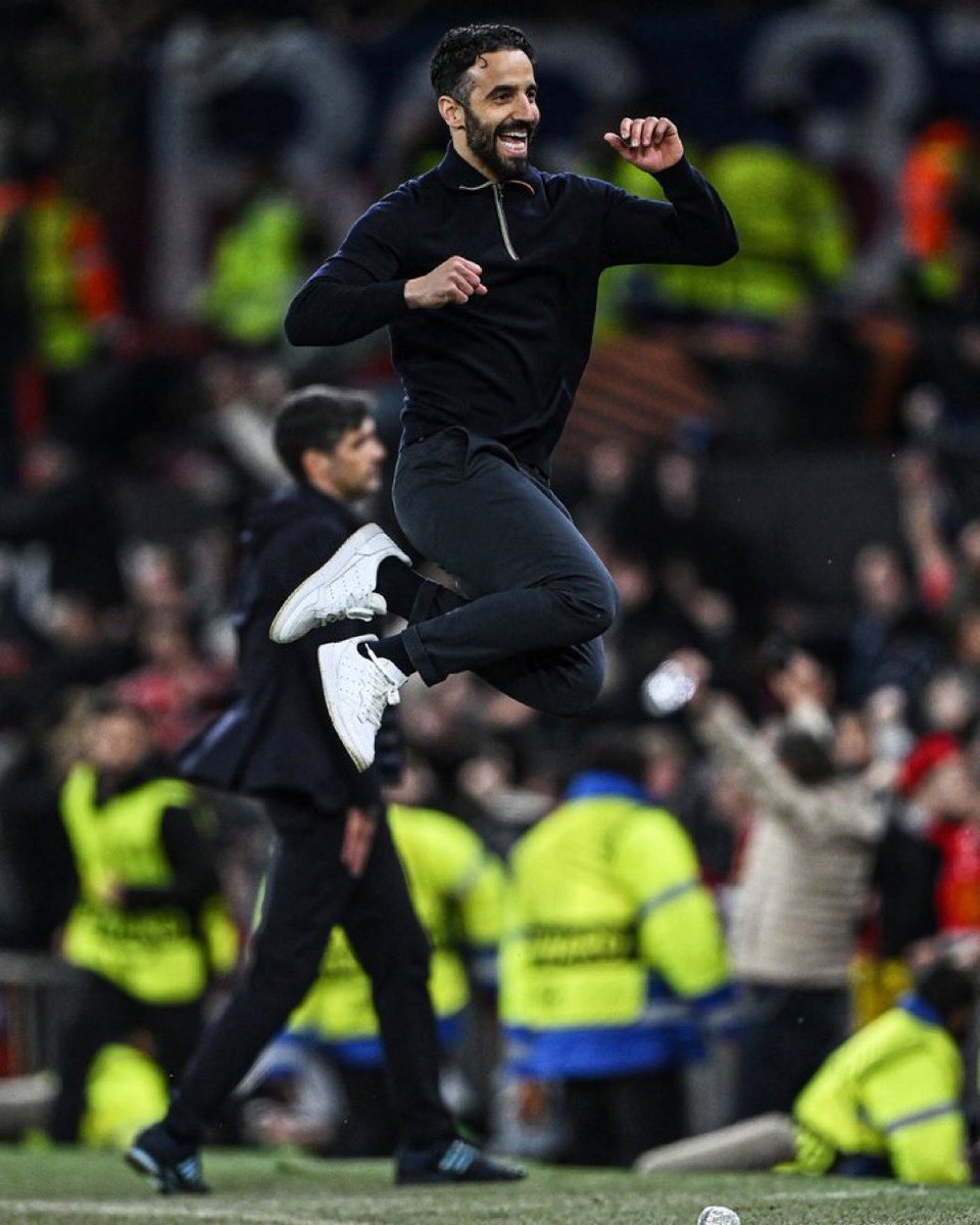 PHOTO OF THE DAY.

MY MANAGER. ❤️❤️❤️❤️