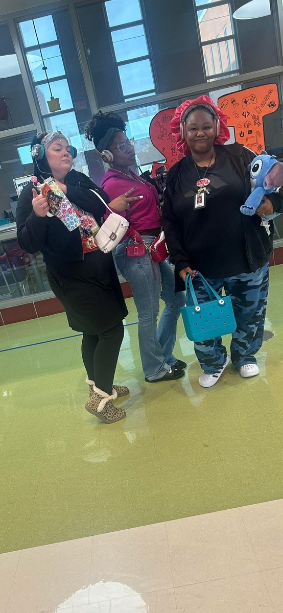 SchrumSpartans's tweet photo. Check out these hilarious snapshots from our "Dress Like A Student/Dress Like Staff" Day! It was so much fun seeing everyone at Schrum swap roles with creativity and humor. This event brought us closer, just in time for Spring Break. Enjoy your rest! #SchoolSpirit #FunDay https://t.co/Um2W2f5BXD