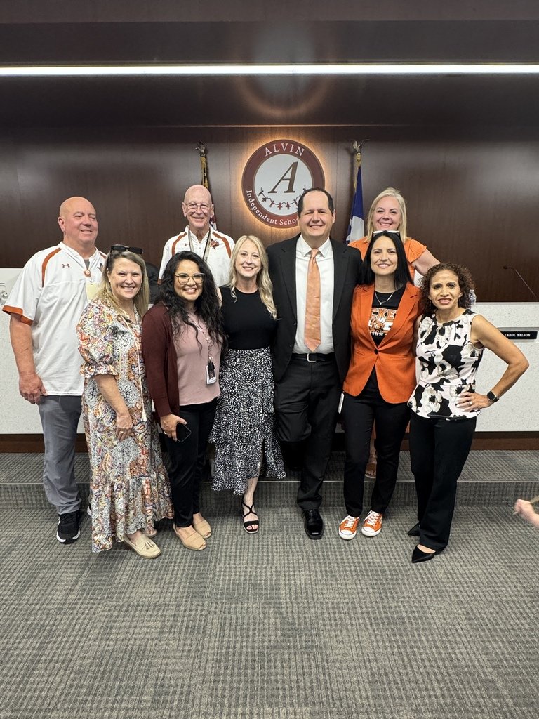 Congratulations to our very own Dr. Webb who was named as the new Alvin Junior High Principal!  We wish him only the best!  #JPND