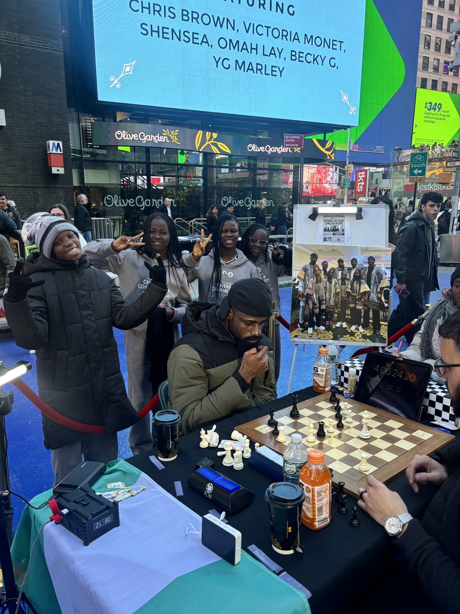Tunde Onakoya (@tunde_od) on Twitter photo 4 hours strong 🇳🇬
#ChessForEducation #70HoursofChessWithTunde #GWR2025
<a href="/chessinslums/">CHESS IN SLUMS AFRICA</a> 4 hours strong 🇳🇬
#ChessForEducation #70HoursofChessWithTunde #GWR2025
<a href="/chessinslums/">CHESS IN SLUMS AFRICA</a>