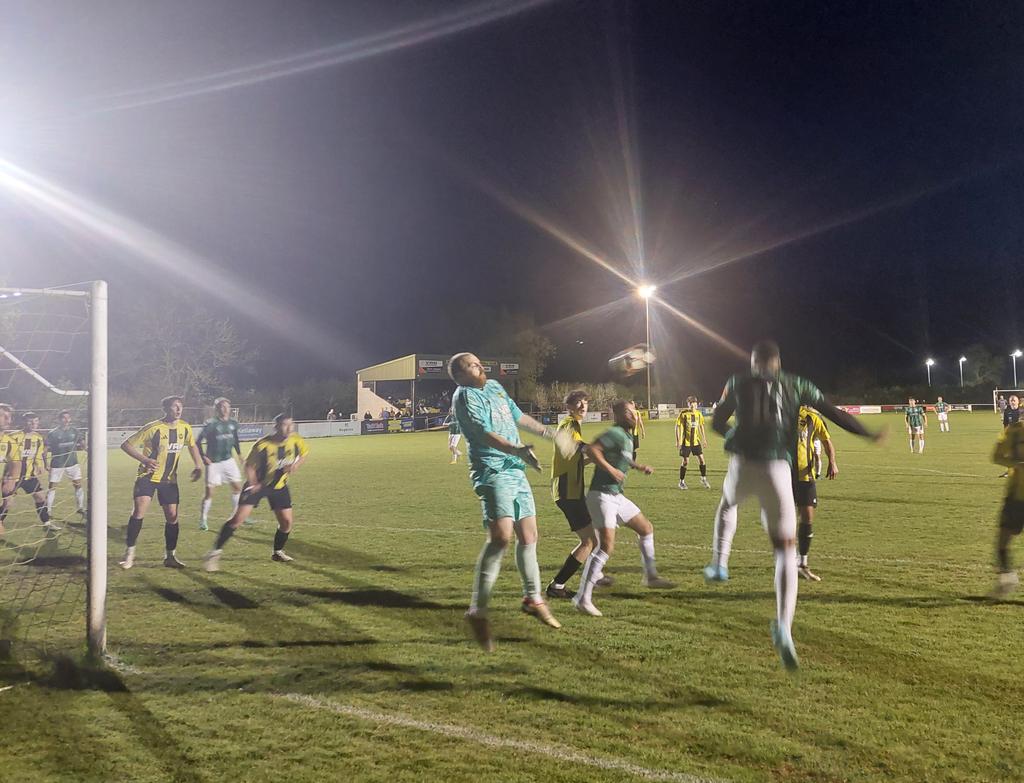 sblack83's tweet image. Match 86 of 2024/25:
🟡⚫️ WINCANTON TOWN 0️⃣
🟢⚪️ ANDOVER NEW STREET 1️⃣
Williams (12)
🏆 Wessex League Premier Division
🏟 Wincanton Sports Ground (#292)
🎟 £7 | £0
📖 £1
👥️️ 164
@WincantontownFC @AndoverNSfc @WessexLeague