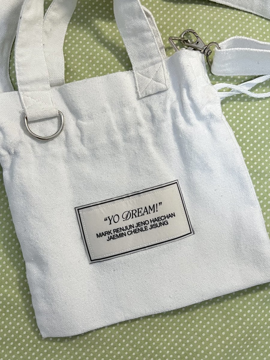 wts lfb nct dream bag ph 

mini yo dream drawstring bag from kosmosbykai

— ₱280 + lsf
— payo or 3 days reservation

dm to claim! 

t. kpop archivetwt archive anik 7dream mark renjun jeno haechan jaemin chenle jisung concert bag tds dream show