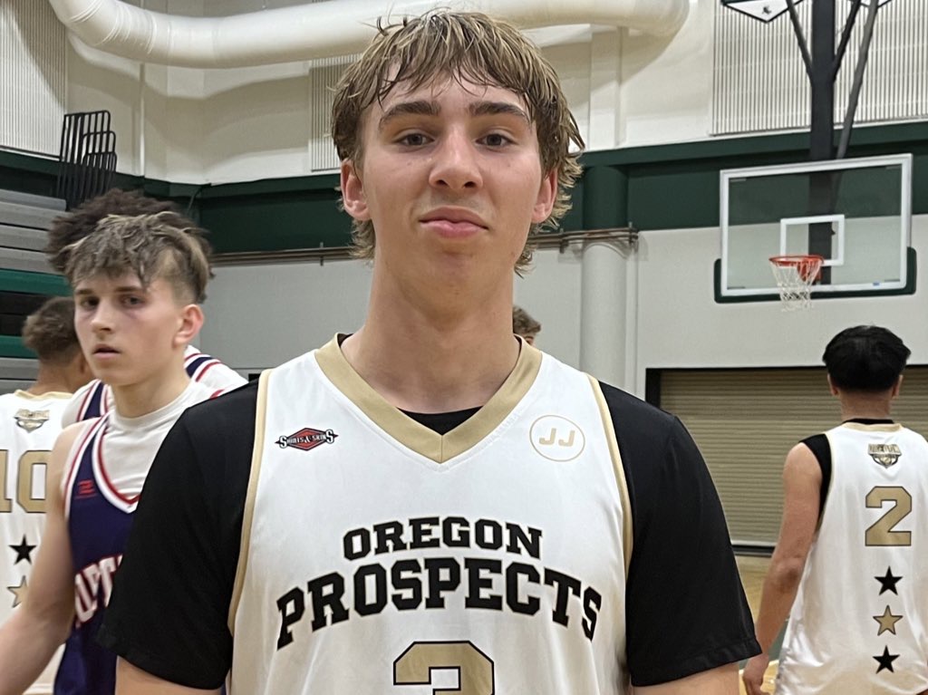 2024-25 5A Final Statistics

Scoring Leader

<a href="/ColinCordle/">Colin</a>, <a href="/southalbanybbx/">South Albany Hoops</a> - 24.7 ppg