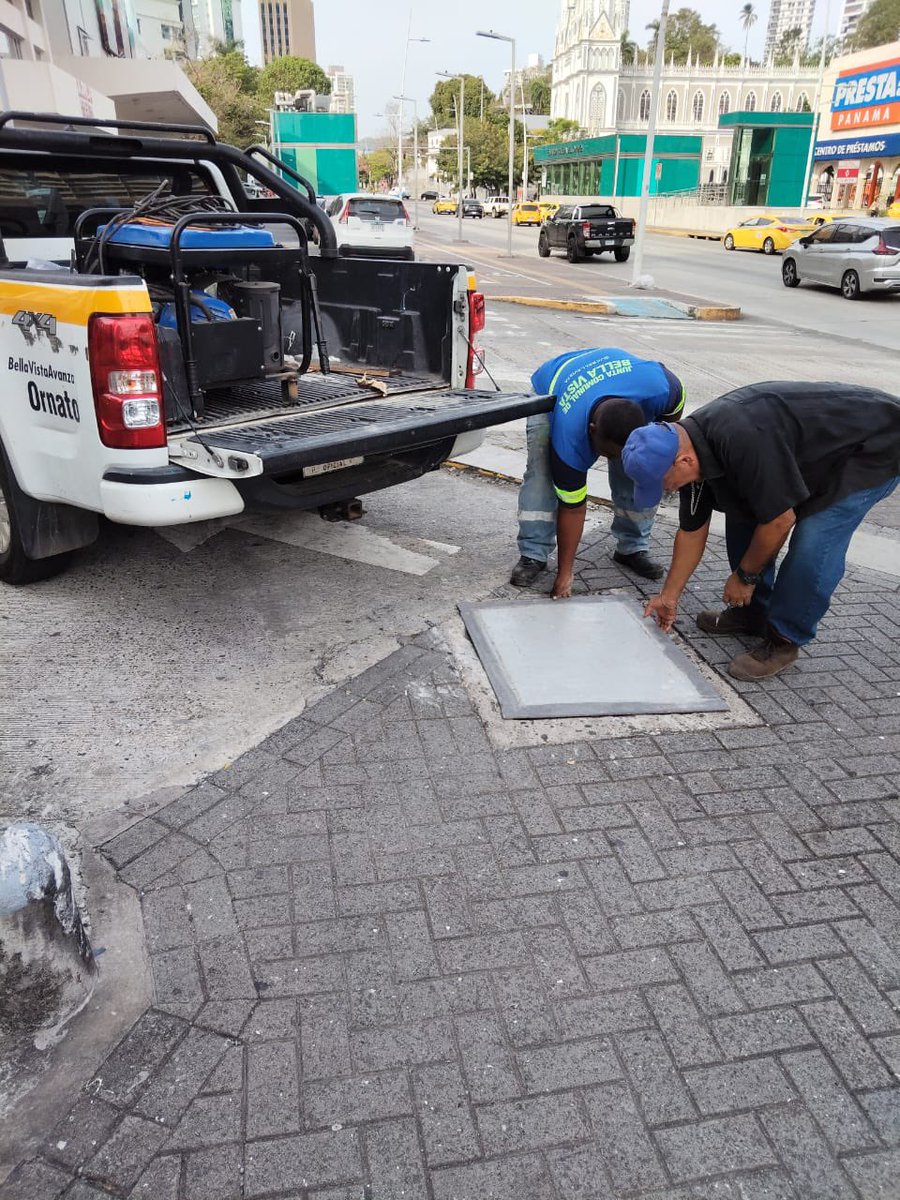 JCBellaVista's tweet photo. 🔧 ¡En acción por tu seguridad!
Estamos reinstalando tapas de alcantarillas removidas en Bella Vista.
⚠️ Sabemos que es un riesgo y lo atendemos con responsabilidad.
🙌 Gracias por tu comprensión mientras seguimos trabajando.

#BellaVistaSegura #EspacioPúblico #JuntaComunal https://t.co/JjO6Ly7VwD