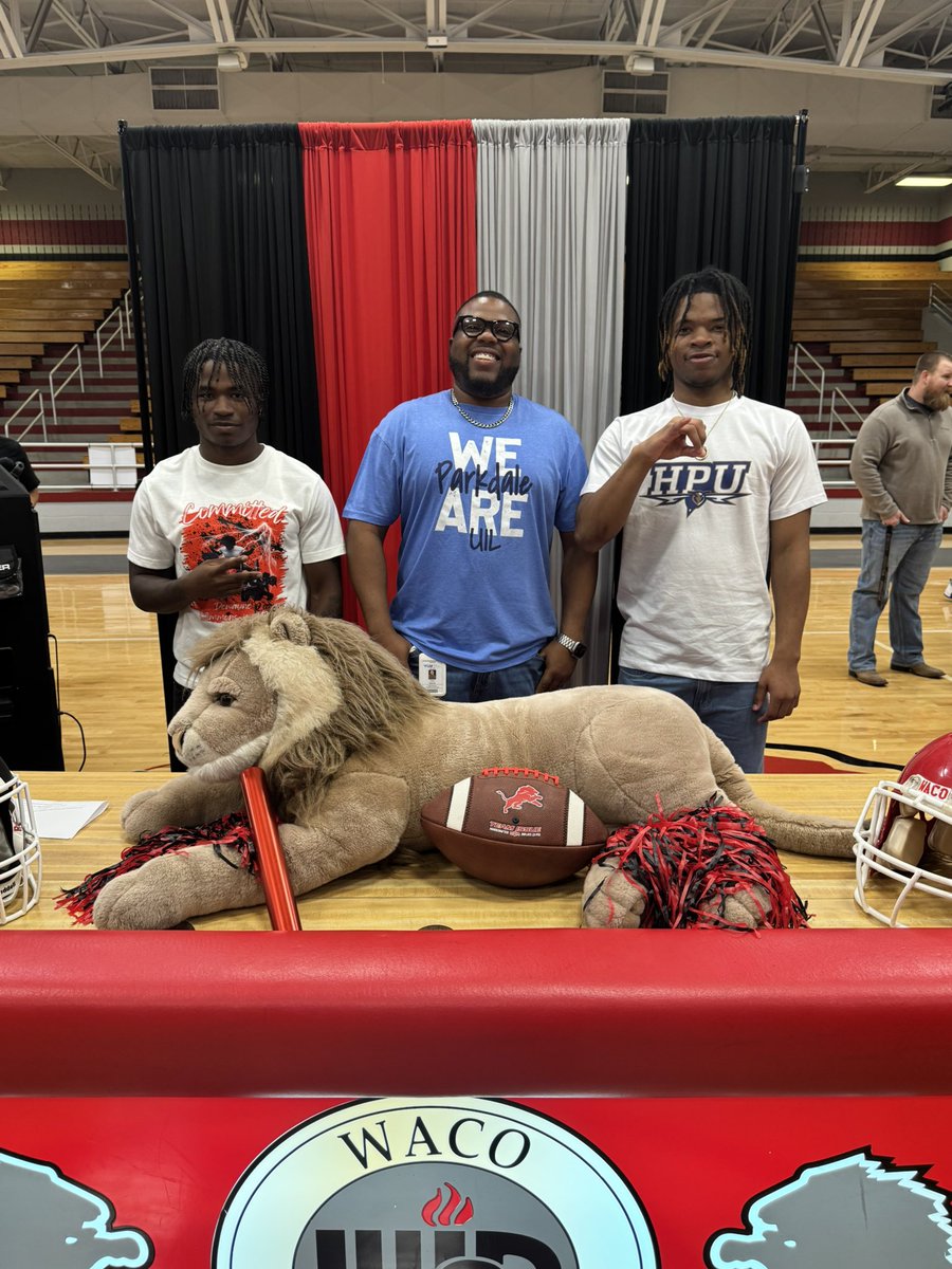 Congratulations to these Waco High Lions ready to tackle the college world by storm my heart is full I'm so proud of you guys! 

Remember you represent your families and The High! I'm so proud to say I had the chance to coach you guys #LionPrideRunsDeep