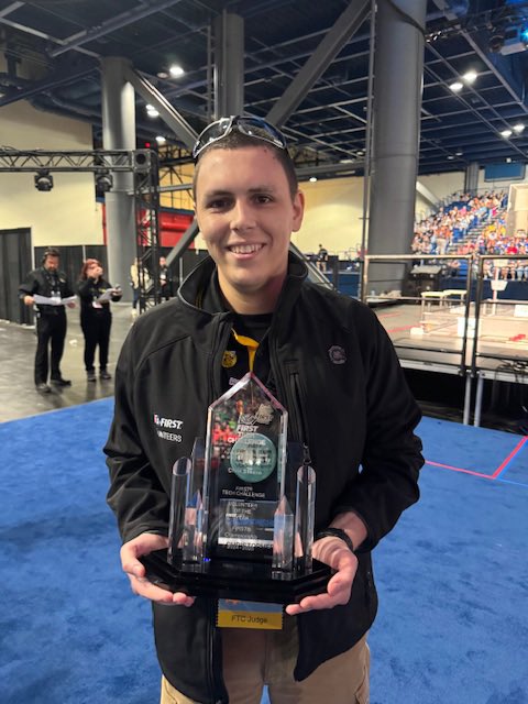 Huge congrats to Chris Silvano for winning FTC Volunteer of the Year at Champs! 🌟 From Head Referee to Global Key Volunteer, Chris has made a lasting impact on the FIRST community. We’re proud of you, Chris! 🎉🤖 #FIRSTinOklahoma #VolunteerOfTheYear #FTC #FIRSTInspires