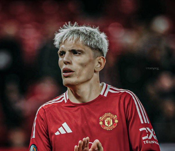 Oui il a loupé une énorme occasion MAIS son match reste exceptionnel.