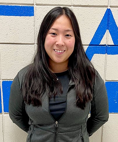 A sad day is today, it is the last day for Nicolette Branson as our Athletic Trainer. She will be outstanding in her new role as the Head of Sports Medicine at Clark Univ.
A true professional who was great with kids and families. Thank you for everything the past 2 1/2 years
💙
