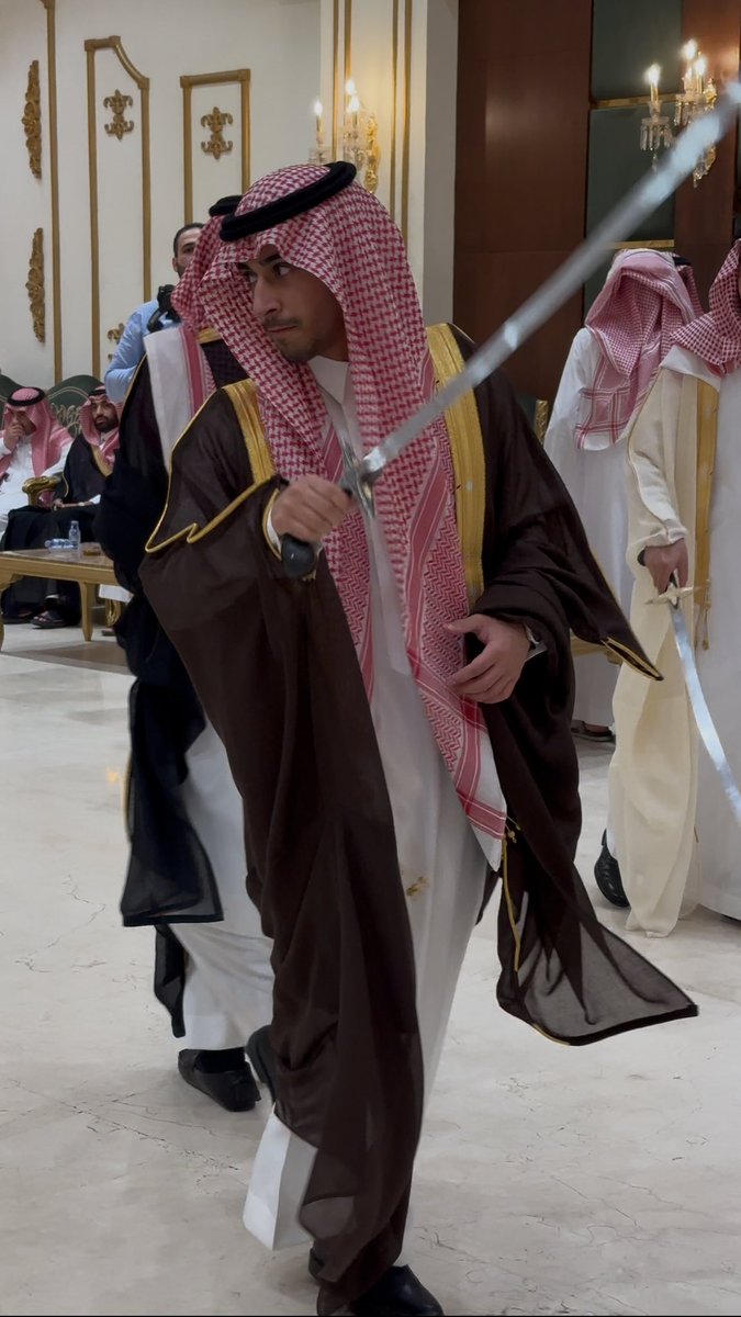 عمر العمران tweet media
