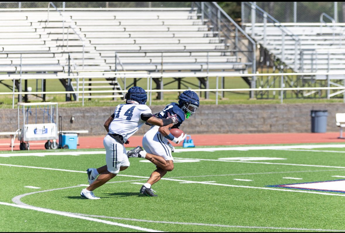 Bj Mitchell (@mitchellbj7) on Twitter photo Ended the spring with a great team and staff <a href="/smccfootball/">SMCC Football</a> <a href="/CoachStampsSMCC/">Chris Stamps</a> <a href="/DariusBuck21/">Darius Buck</a> <a href="/CoachLGeorge/">Les George</a> Ended the spring with a great team and staff <a href="/smccfootball/">SMCC Football</a> <a href="/CoachStampsSMCC/">Chris Stamps</a> <a href="/DariusBuck21/">Darius Buck</a> <a href="/CoachLGeorge/">Les George</a>