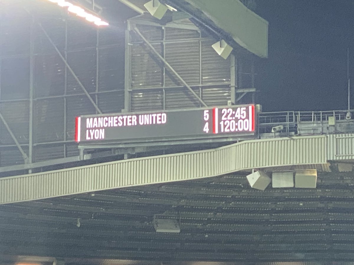 You’ll never guess where I was tonight! 

A game to make anyone fall in love with football!

⚽️⚽️⚽️⚽️⚽️🙌👏👏👏