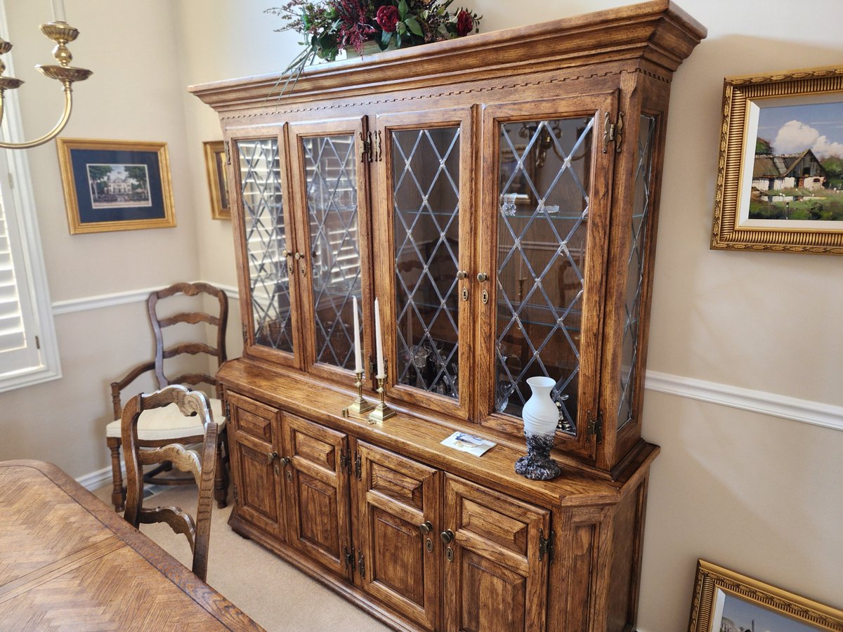 pine_porch8111's tweet image. 🎉 Draper Utah Estate Sale – May 1–3! 🛋️

📍 11815 S. Cottage Side Way, Draper, UT  
🕗 8 AM–6 PM each day  
🖼️ Furniture, décor, antiques &amp;amp; more!  
💳 Cash, Venmo, Cards  
🚗 Street Parking Available  

Don't miss it!  
#UtahEvents #EstateSale #DraperUT