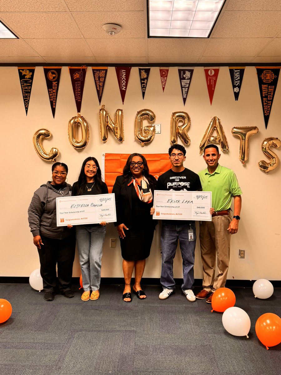 SBMTownview's tweet photo. UT Impact Scholarship awarded to not 1 but 2 Townview Business students! Congratulations Estrella Garcia &amp; Erick Lara.#StandingonBusiness @MJJackson1906 @ksbm_tvt @dallasschools @townviewlibrary @DallasISDSupt https://t.co/yyLYHV5gVT