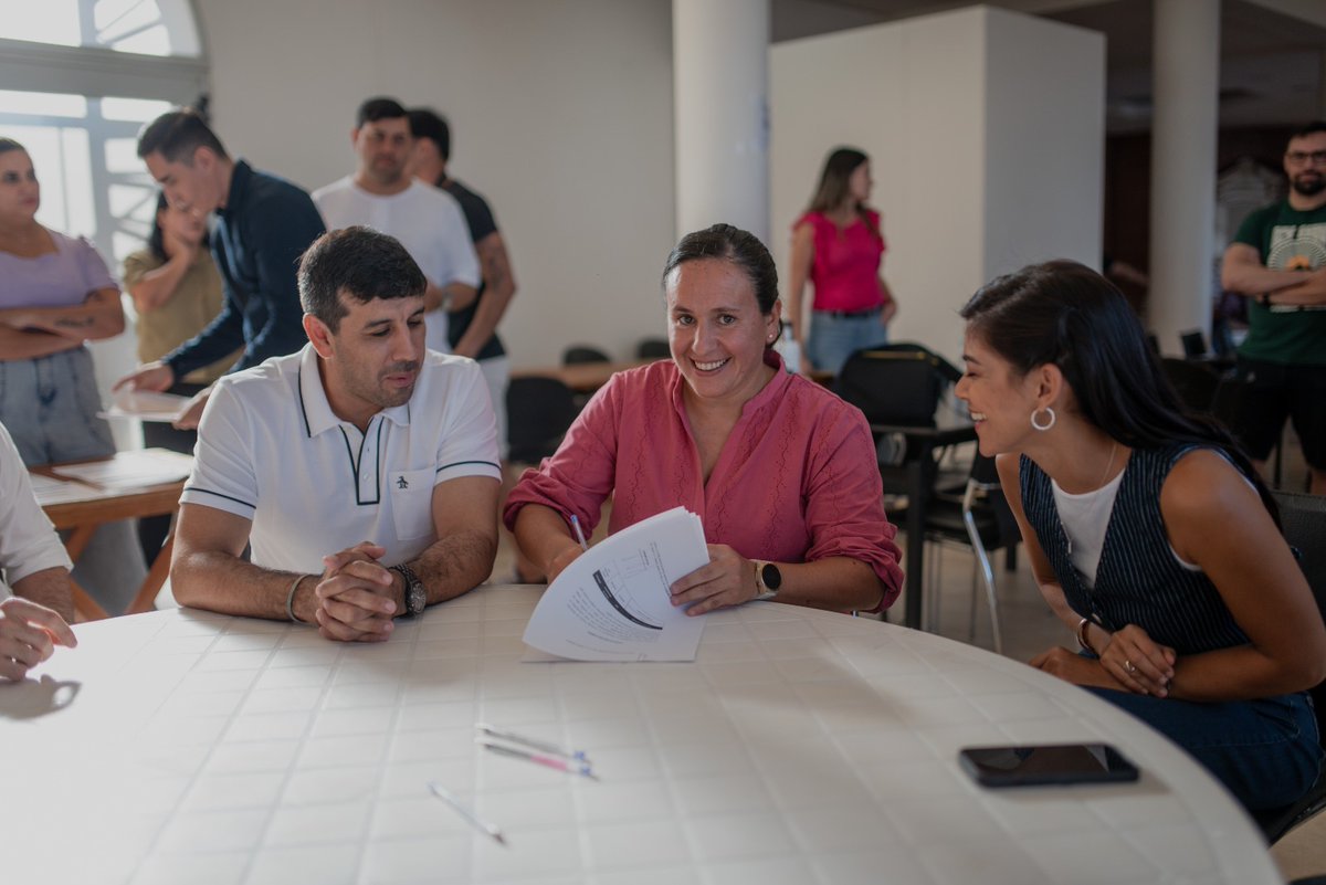 Gabriela A. Flores tweet media