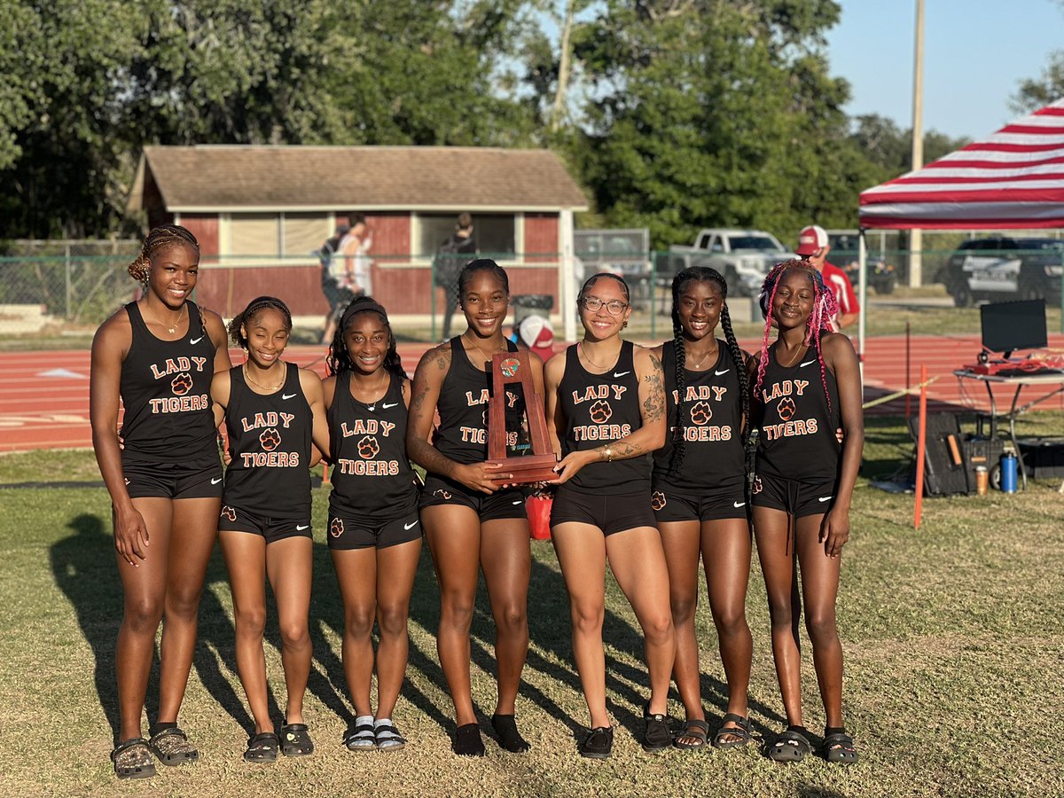 Cocoa_Track's tweet image. Your Lady Tigers of Cocoa High are the 2025 2A District 7 Champs.
Your Tigers went into the District meet with 10 athletes.
WE DO A LOT WITH LESS.
#TigerPride