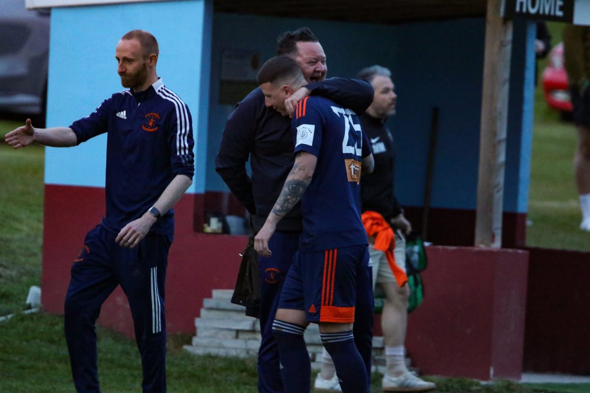 WestBrettonCC's tweet image. Semi final…….. bring it home 🏆🏆🏆