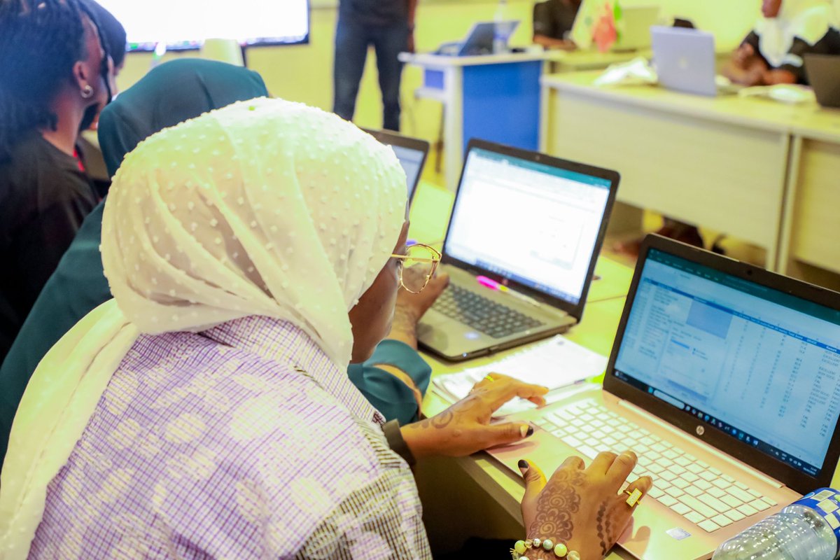 SAF_WGS's tweet photo. Mr Salihu Kantigi is where logic meets clarity. With a gift for making complex data concepts feel like second nature, he gave our participants the confidence to explore Excel, extract insights, and build real-world problem-solving skills.
#DigitalGirls #SAFWGS #GirlCodeBootcamp https://t.co/Y0NBvabDwQ
