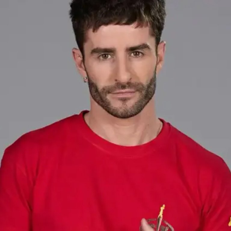 CrazyRealitie's tweet photo. No puedo explicar con palabras el ASCAZO que me dan estos dos imbéciles.

#SVGala7 https://t.co/tCKJOUFtKS
