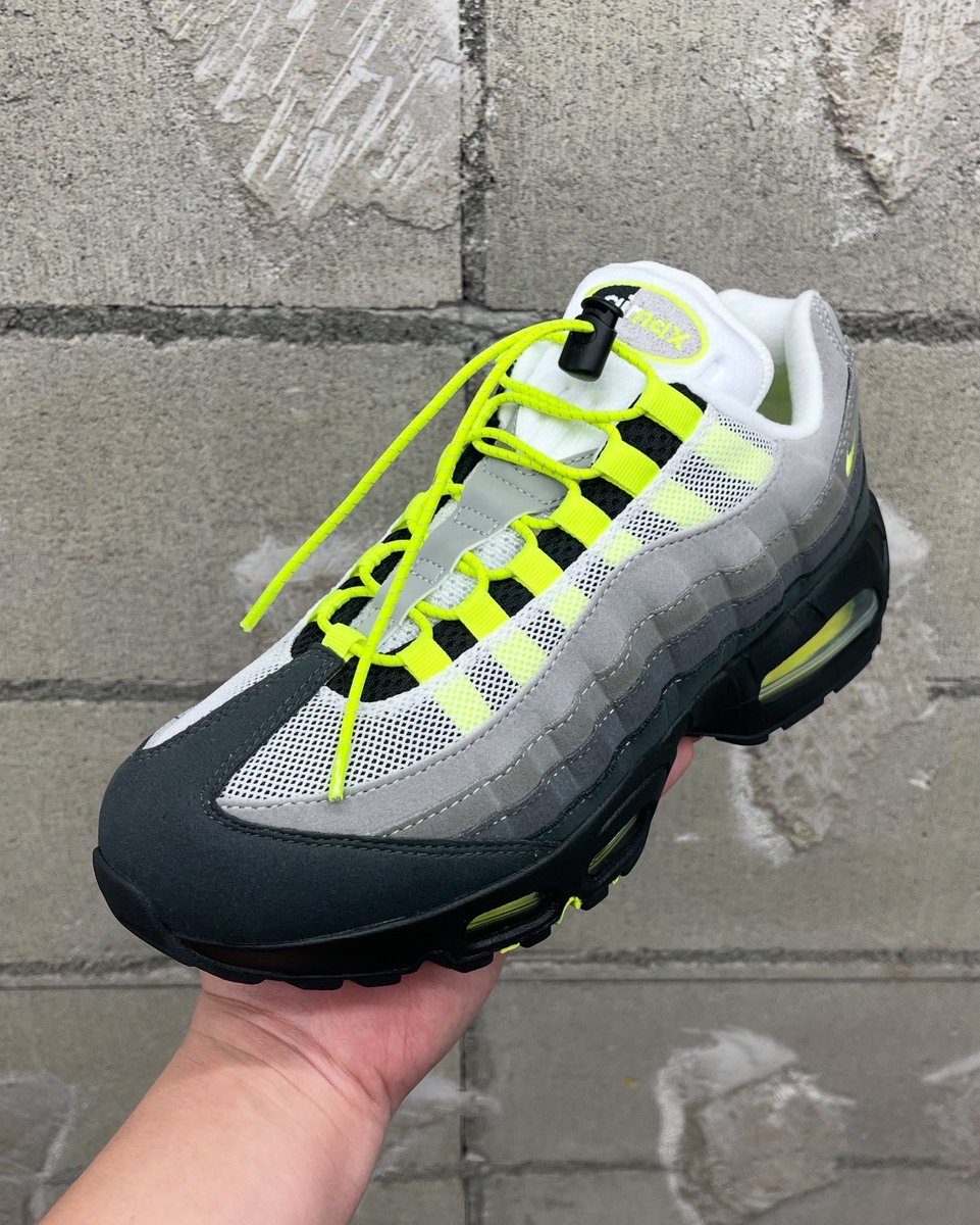 AIR MAX 95 ビッグバブル仕様のイエローグラデは、果たして今日4/18に