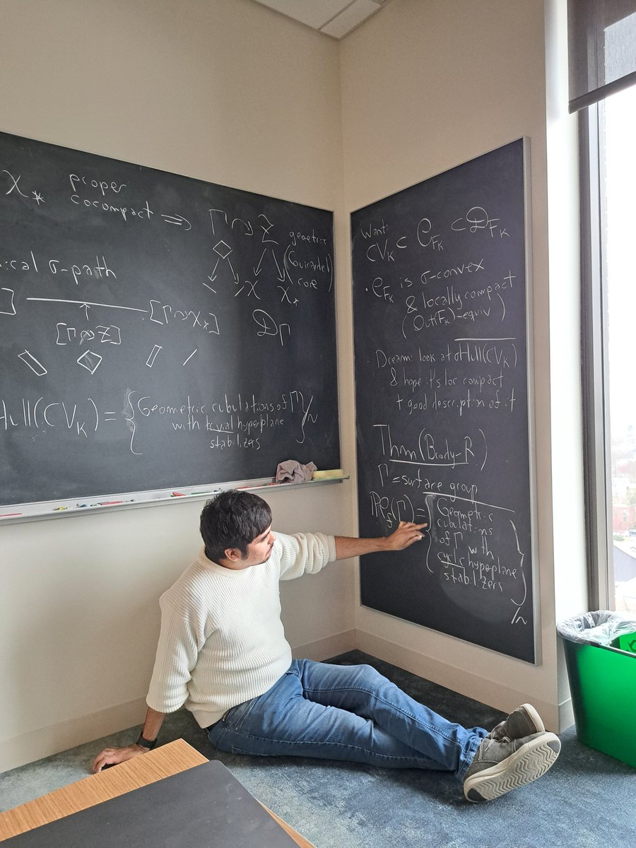 PfaffCatherine's tweet image. Really great visiting Yale & chatting with Eduardo Reyes there!