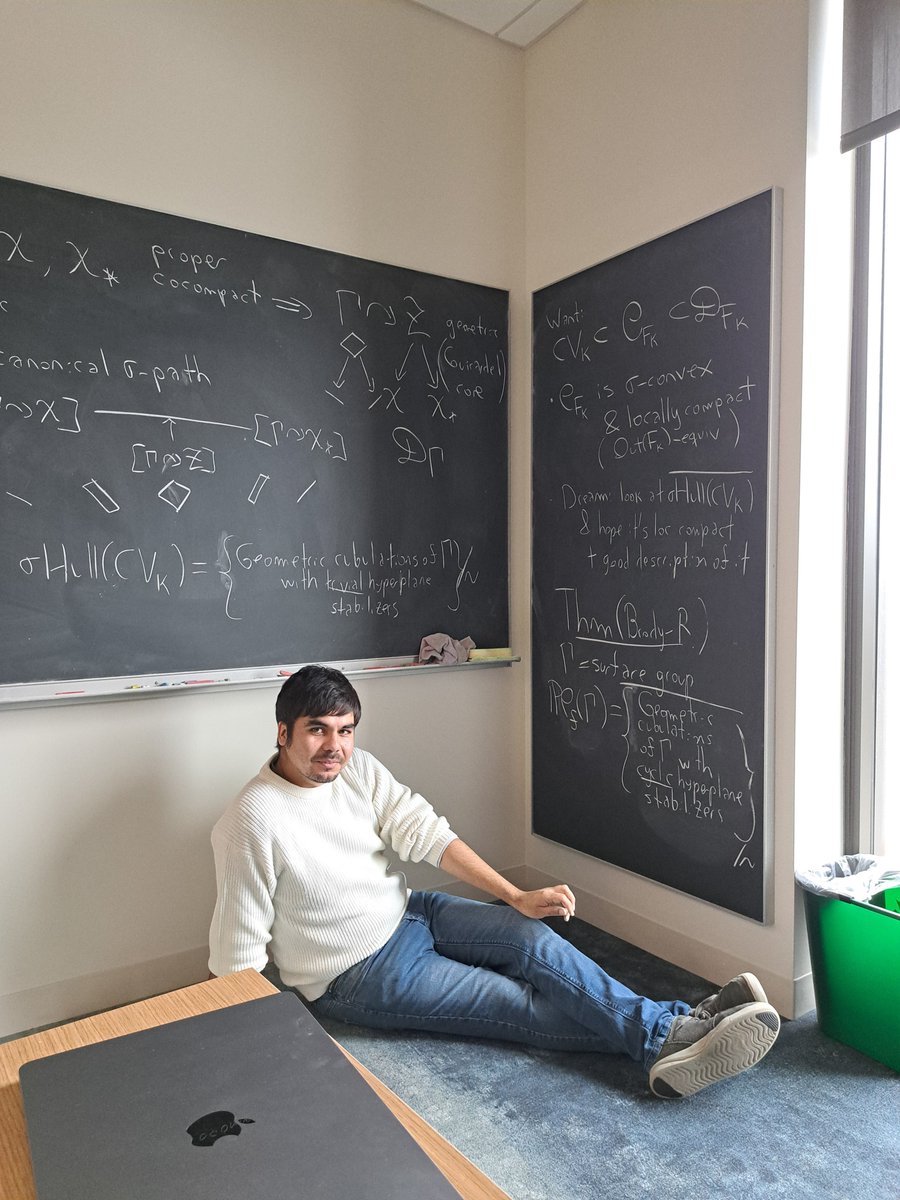 PfaffCatherine's tweet image. Really great visiting Yale & chatting with Eduardo Reyes there!