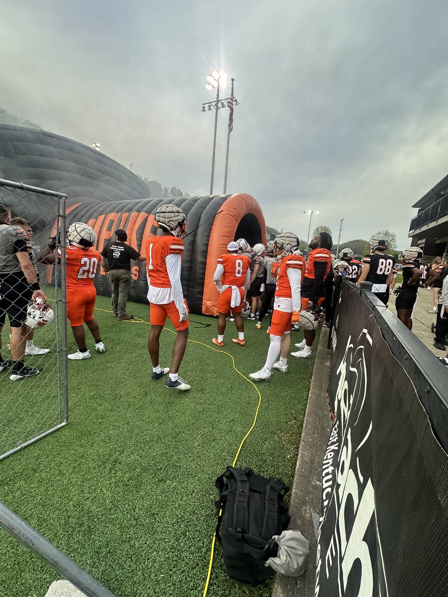Had a great time at the university of pikeville’s spring game! 
<a href="/CoachT_Gordon/">Boom Gordon</a> <a href="/CoachCreed_56/">Coach Creed</a> <a href="/CoachMikeHarris/">Coach Harris</a> <a href="/FOOTBALLBCHS/">BCHS FOOTBALL</a> <a href="/coachDshonney72/">Dshonney Ferrell</a> <a href="/CoachDBeam41/">Coach Dylan Beam</a>
