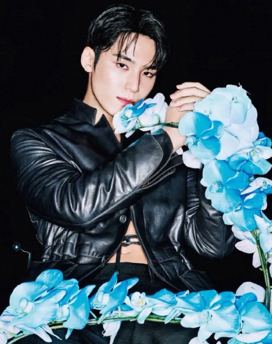 t_xxle46's tweet photo. 사랑하는 민규시🖤🤍 https://t.co/e2T1wWxOFg