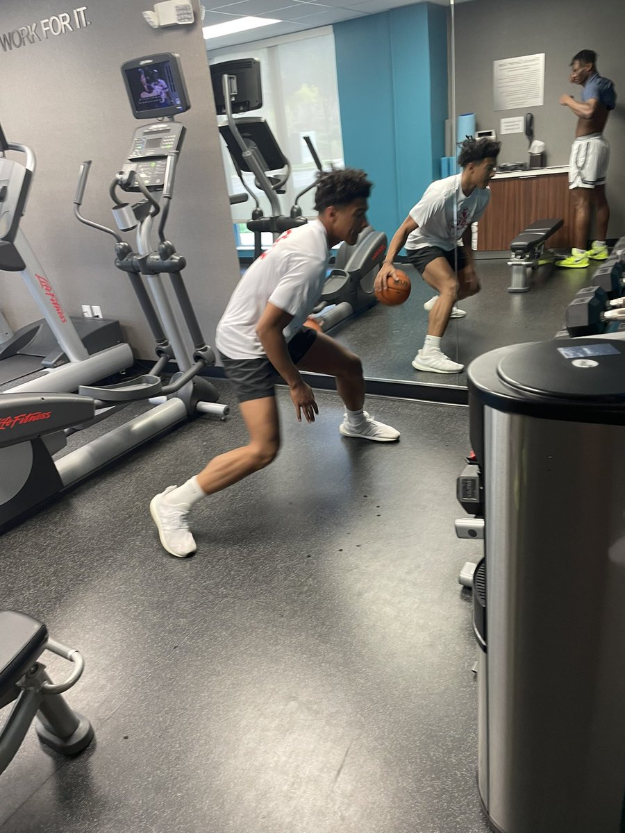 Two years ago at 8am in a hotel workout room just hours before a live period event…

Been one hell of a journey since 2022— good things happen when you trust the work, an even better person off the floor 

Wes Enis is headed to South Florida ‼️🌴🔥