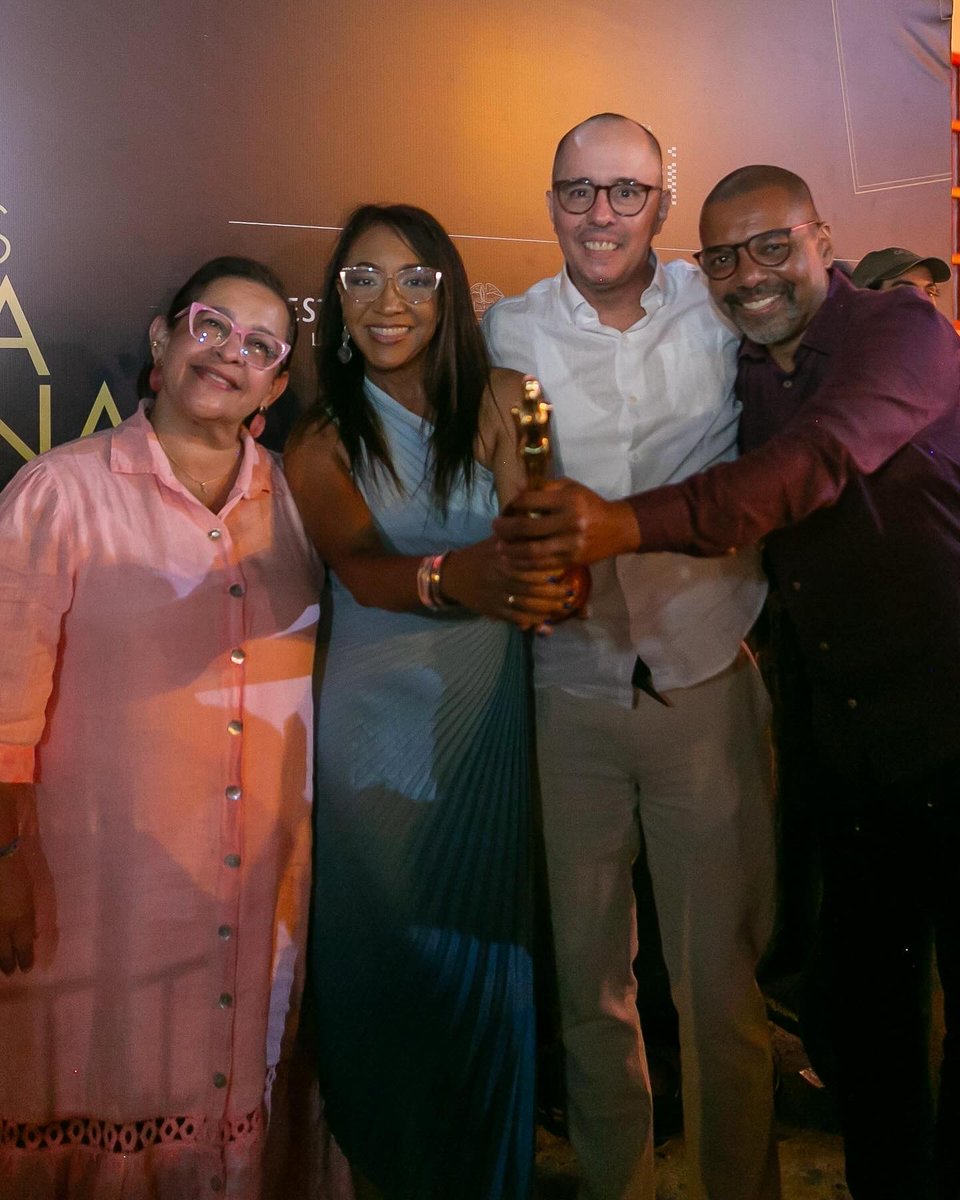 elcuervo_ro's tweet image. @Indiapremiostv Celebrando la vida y la memoria que dan significado al territorio y la libertad. @fumceta @zumayers #codoacodo #MacondoPics #UEL