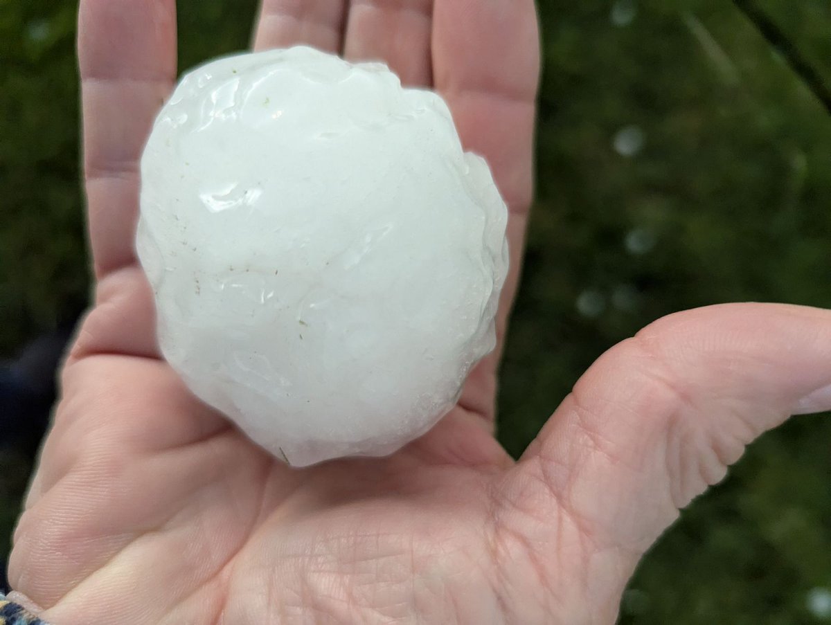 Huge hail at 72nd &amp; trace in Omaha <a href="/FOX42KPTM/">FOX 42 KPTM</a> <a href="/KETVstormteam/">KETV Weather</a>