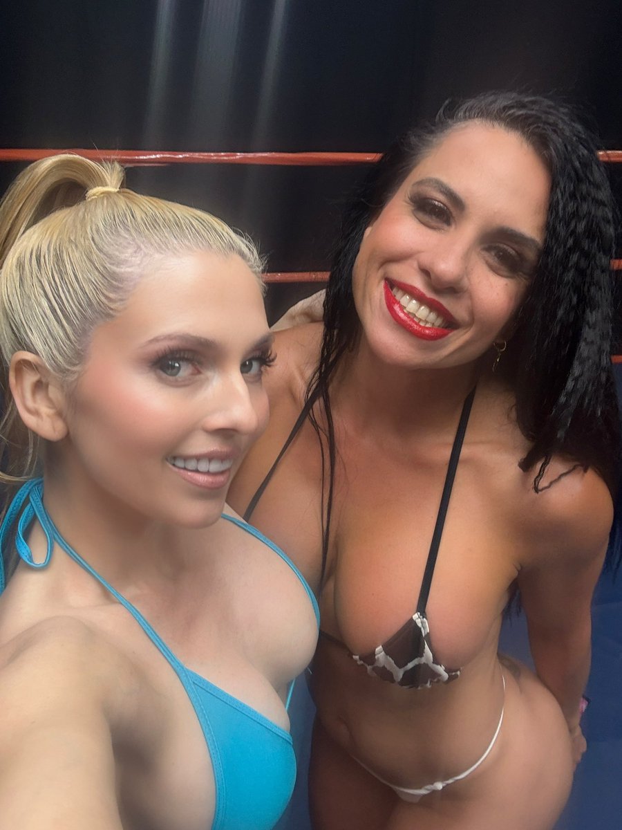 @SandyLove tweet media