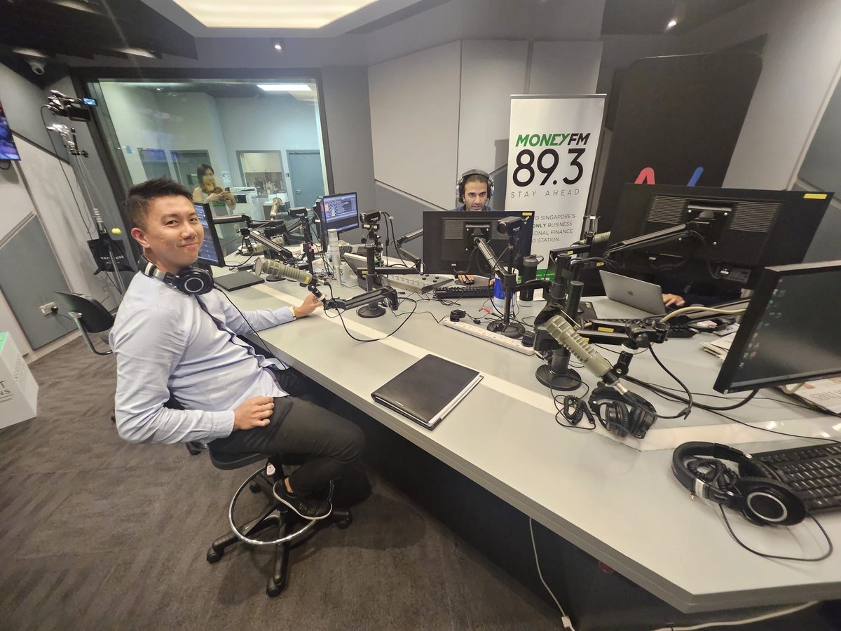 BebopAsia's tweet photo. Early start to the day with @MoneyFM - sharing the alternative investment options of ZDR and Euro Asia Management with @JosephOng https://t.co/LFXi1CkrrH https://t.co/USzljNANZf