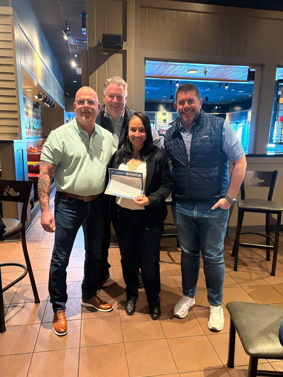 Kristen Rossol tweet media