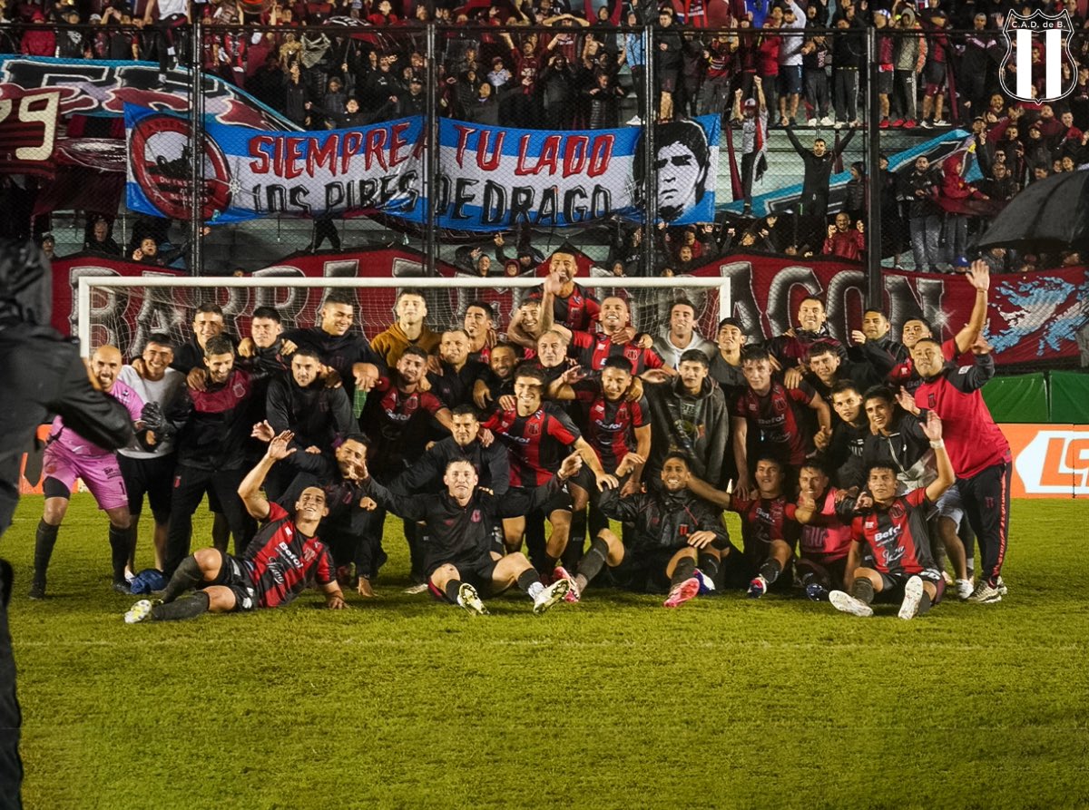 defeweb's tweet image. 🔥🐉CUANDO EL FUEGO CREZCA QUIERO ESTAR ALLÍ