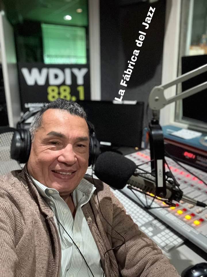 ErikaMatsuo's tweet photo. Tonight! April 17th tune in #jazzfactory  on @WDIYFM , 9-11pm (EDT) @DrLuisICampos 

アメリカのFM radio @WDIYFM  “Jazz Factory”で日本時間4/18 金曜日 
10am- 12pm で色々な曲がOAされます。私のアルバムから曲もOAされます🩵

下記のリンクからも聴けます！

https://t.co/C1w6xh5K90

#wdiy https://t.co/L2eK7vI1gO