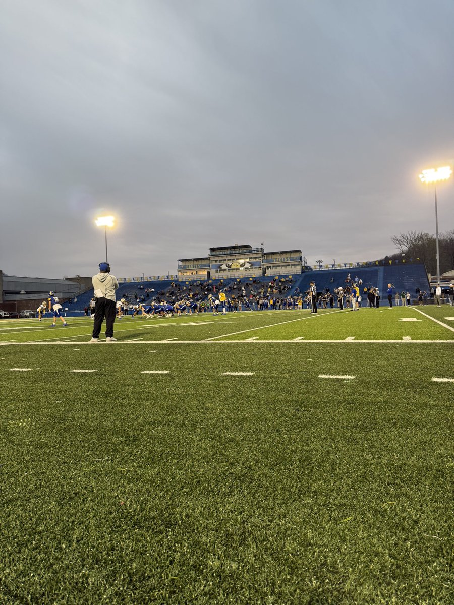 Preston (@preston_clary1) on Twitter photo Had a great junior day at Morehead state, big thanks to <a href="/CoachEverhart/">Travis Everhart</a> <a href="/Coachweiss30/">Kyle Weiss</a> for inviting me. <a href="/StreetSarrett/">Street Sarrett</a> <a href="/DaveRay304/">Dave Ray</a> <a href="/BeckleyFB/">Beckley Football</a> <a href="/PrepRedzoneWV/">Prep Redzone West Virginia</a> Had a great junior day at Morehead state, big thanks to <a href="/CoachEverhart/">Travis Everhart</a> <a href="/Coachweiss30/">Kyle Weiss</a> for inviting me. <a href="/StreetSarrett/">Street Sarrett</a> <a href="/DaveRay304/">Dave Ray</a> <a href="/BeckleyFB/">Beckley Football</a> <a href="/PrepRedzoneWV/">Prep Redzone West Virginia</a>