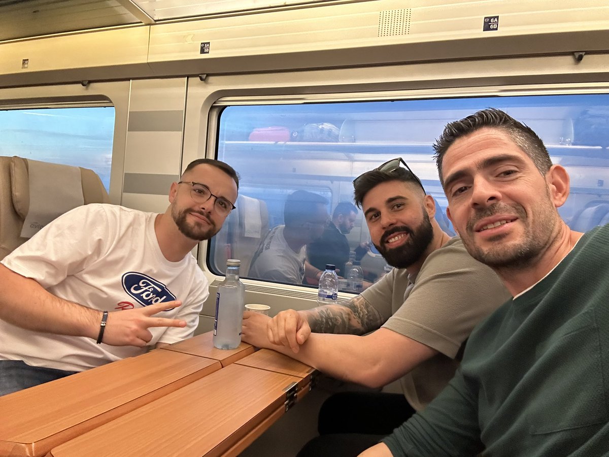 De camino a Madrid con los compas <a href="/Weso__M/">Juan Antonio Hueso Dominguez</a> y <a href="/ByLiyo/">Carlos Boza</a> .