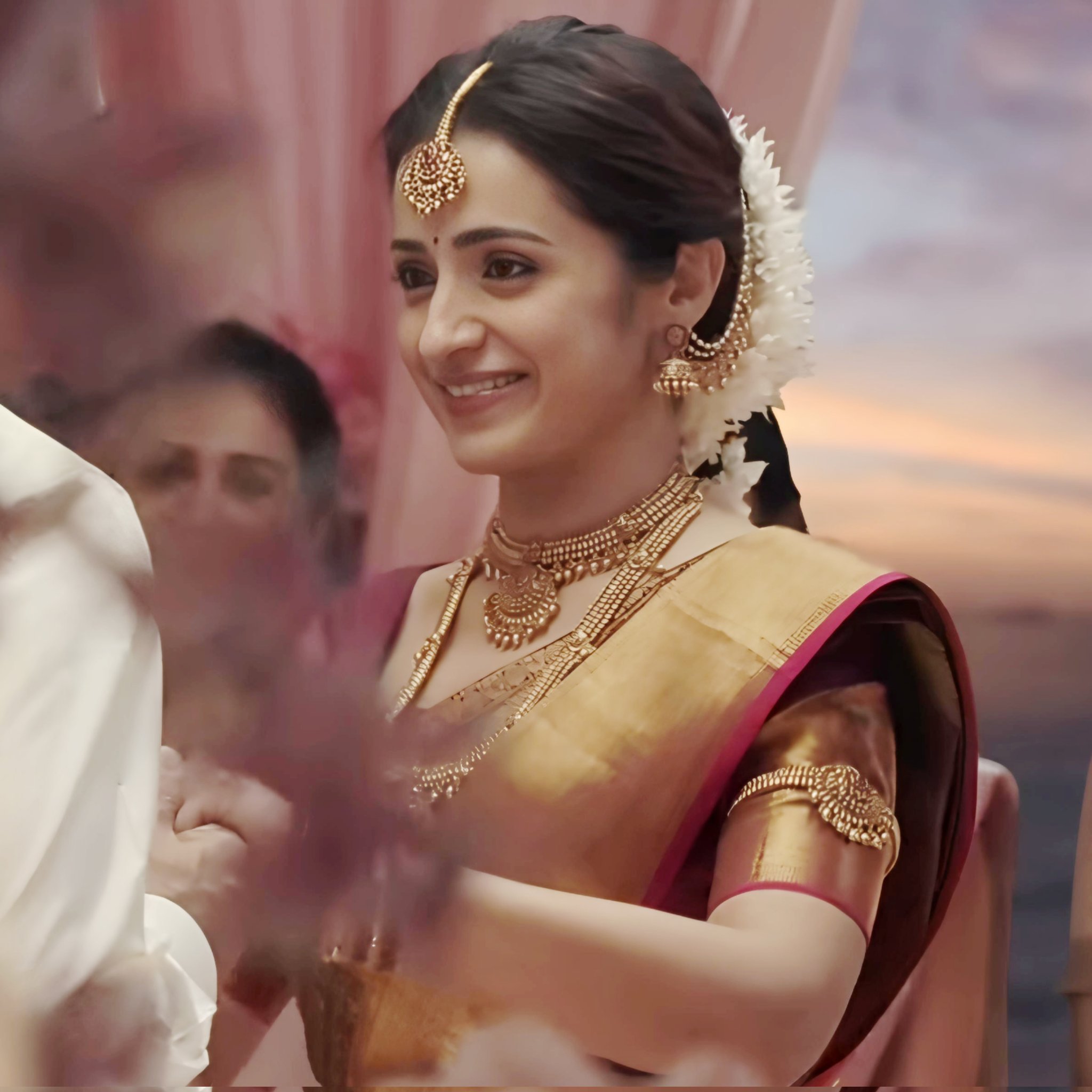 Goy0FE2aEAATXvB?format=jpg&name=large