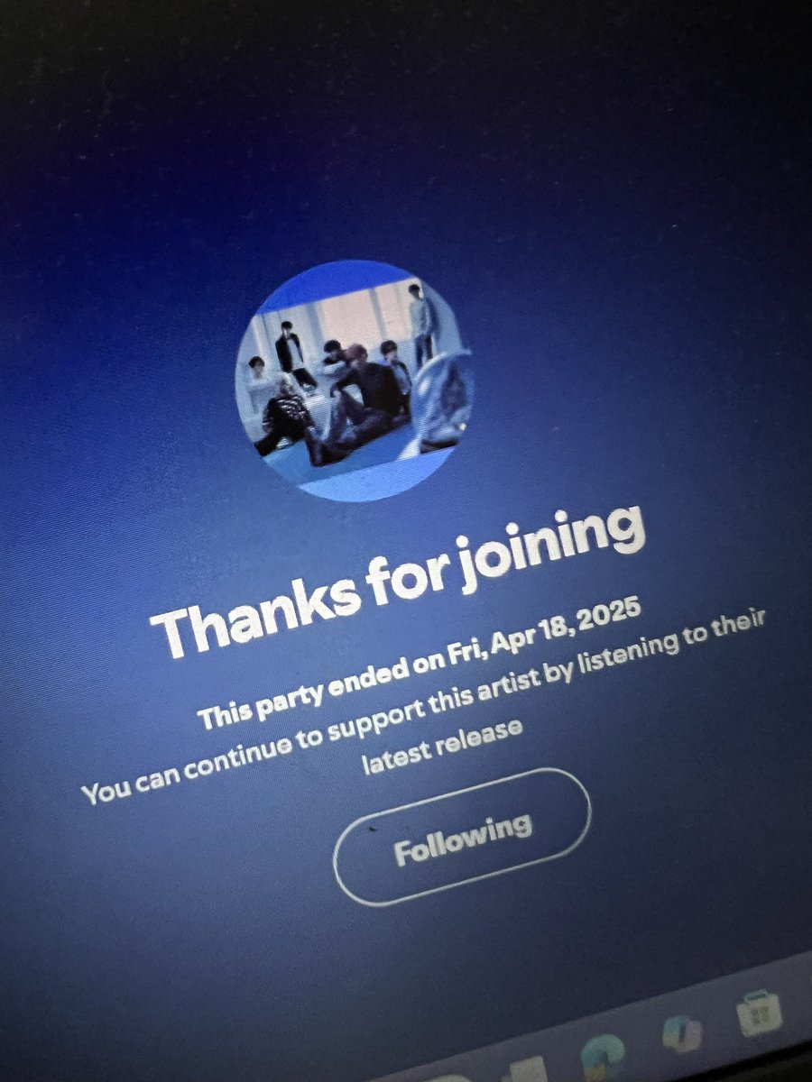 Happy birthday! What a month to share with people that inspire me and ENHYPEN making history. 🥺🫶