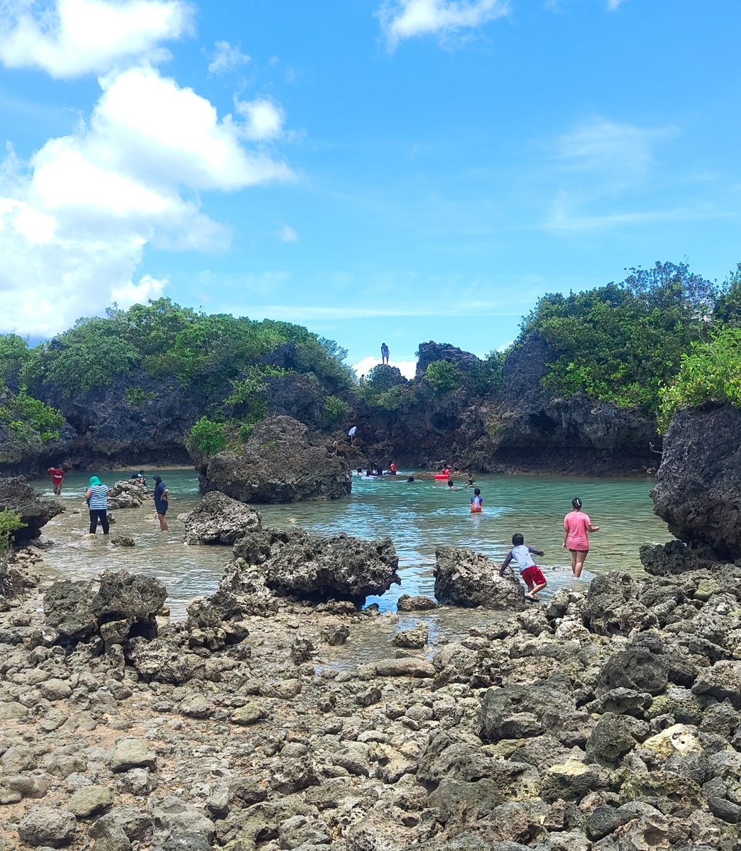 badtz_rabbit's tweet photo. Paguriran, Sorsogon https://t.co/gsaHcoTgWk