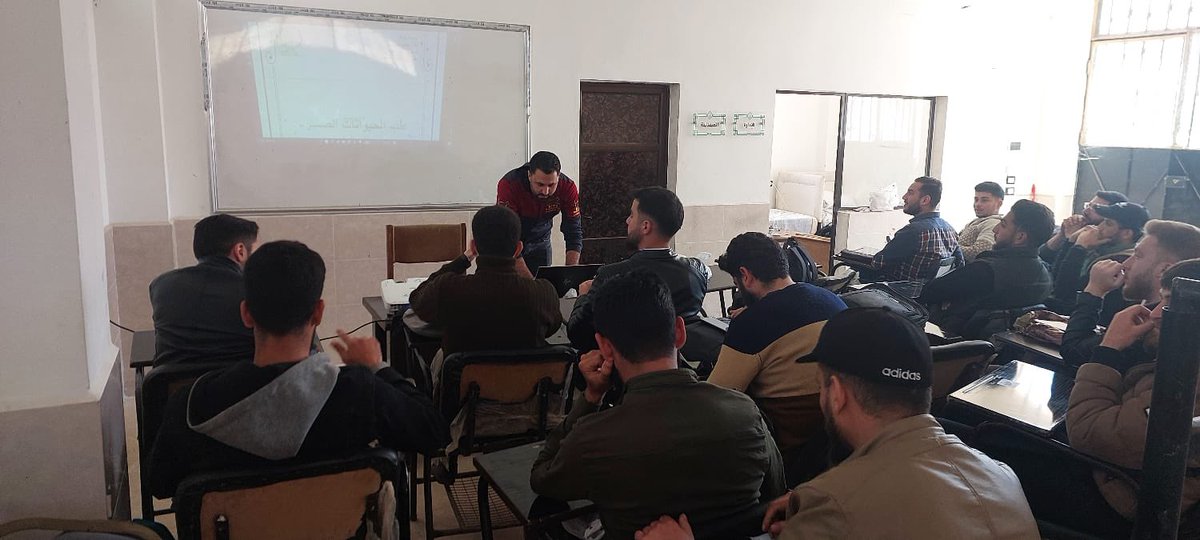 theAleppoCatmen's tweet image. We have some wonderful news today.
Our vet Dr Ahmed is now also a doctor lecturer at Idlib University.
Not only that - he is teaching a course entirely concerned with pet animals.
We are so proud of this advancement in veterinary care in Syria - as the focus has always been on