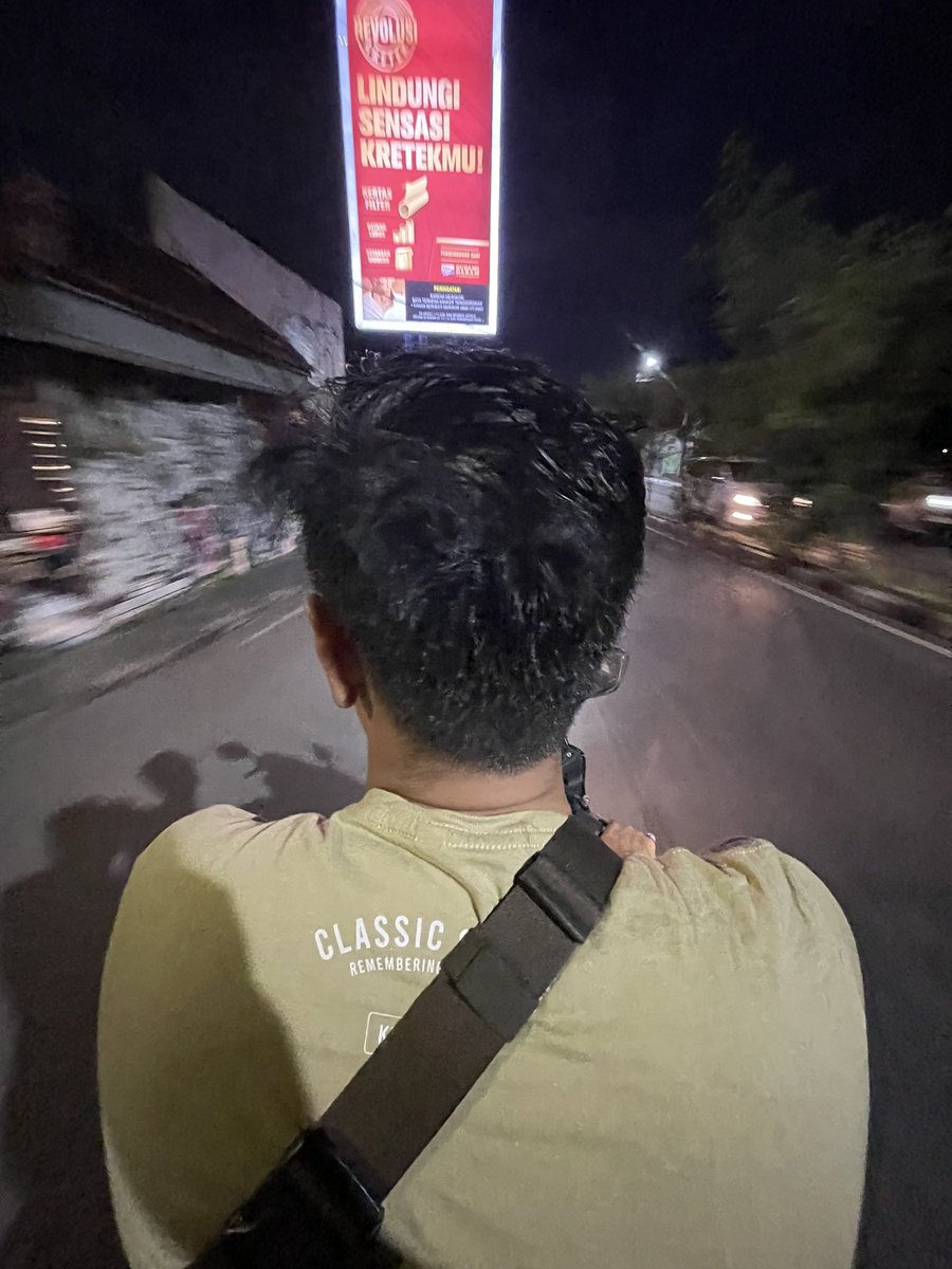 2 pemalas yang malas 😂😂😂