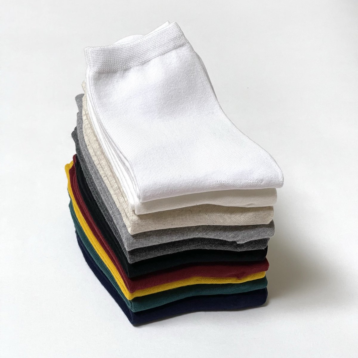 안녕하세요! 양말공장 딸내미입니다🧦

갖고있던 구독계로
양말 소식을 올리는 것보다는
새로 계정을 만드는게 좋을것 같아
계정을 만들게 되었습니다!

양말 출시와 재입고 소식을
알려드릴 예정입니다✅

이벤트도 종종 열 예정이니
많은 관심과 사랑 부탁드립니다💗